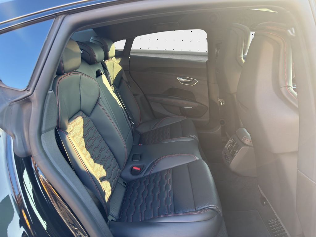 Audi e-tron GT 2025
