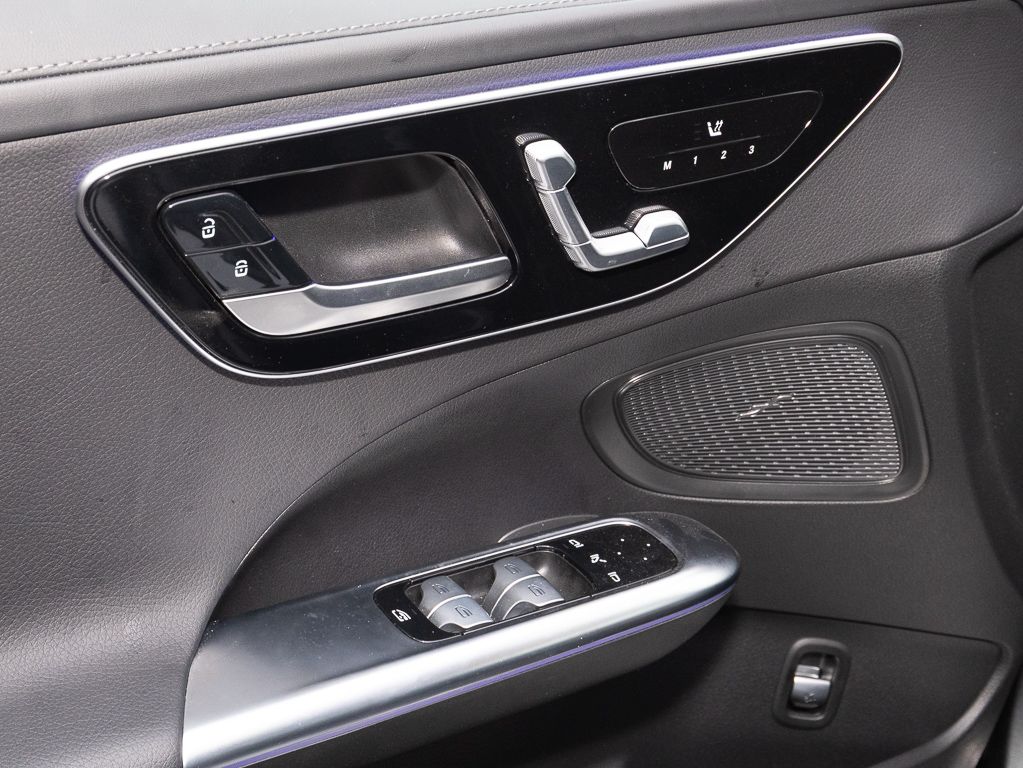 Mercedes-Benz C 220 2025