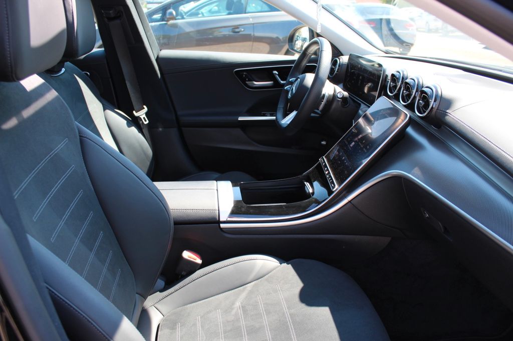 Mercedes-Benz C 300 2024