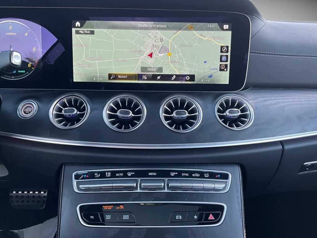 Mercedes-Benz E 300 2022