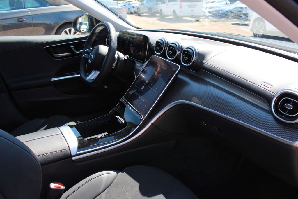 Mercedes-Benz C 300 2024