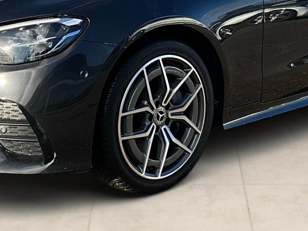Mercedes-Benz E 300 2022