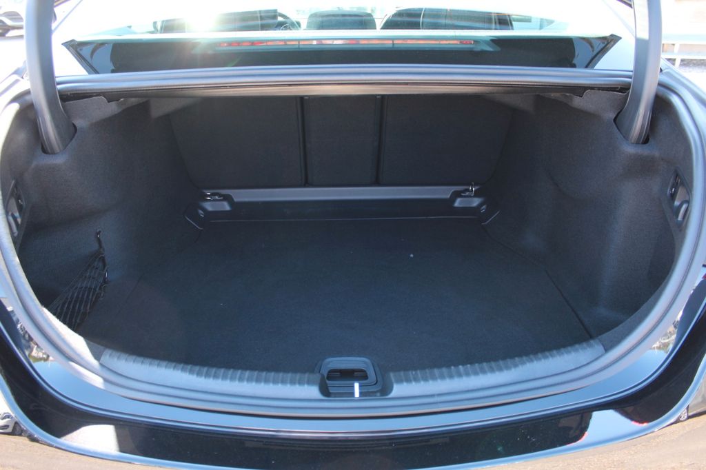 Mercedes-Benz C 300 2024