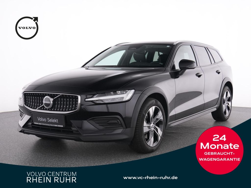 Volvo V60 Cross Country 2023