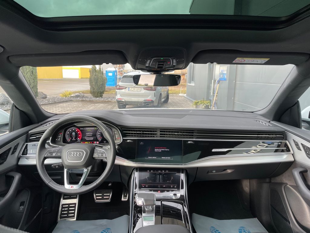 Audi SQ8 2023