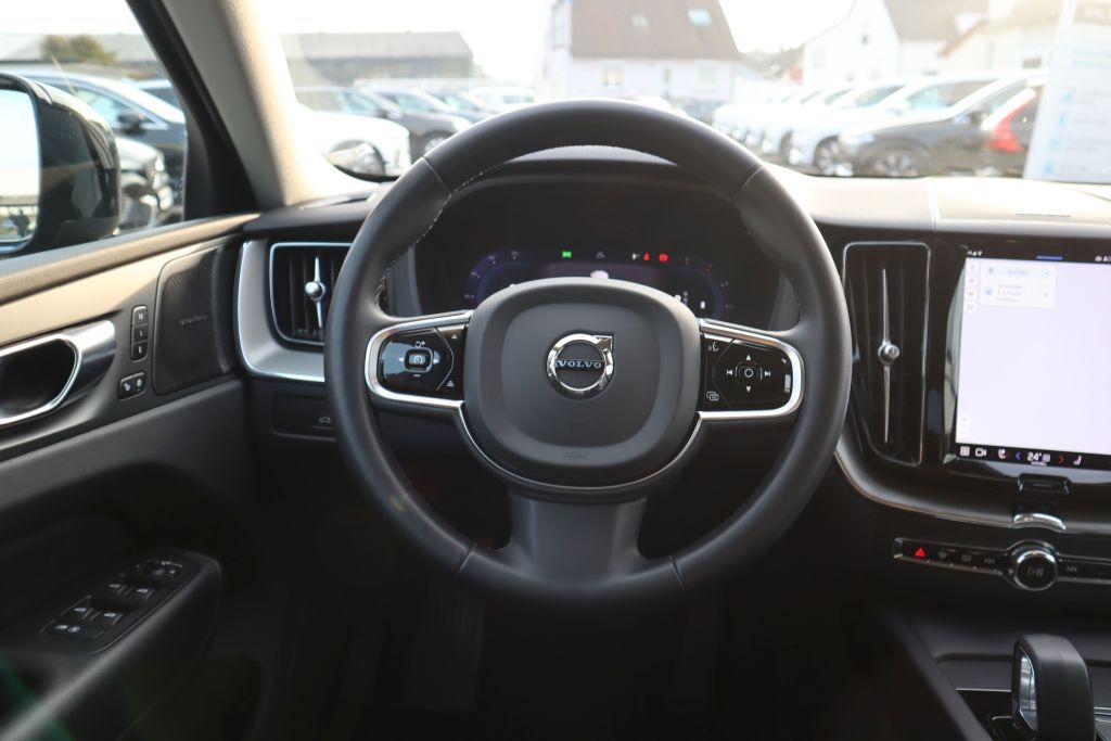 Volvo XC60 2022