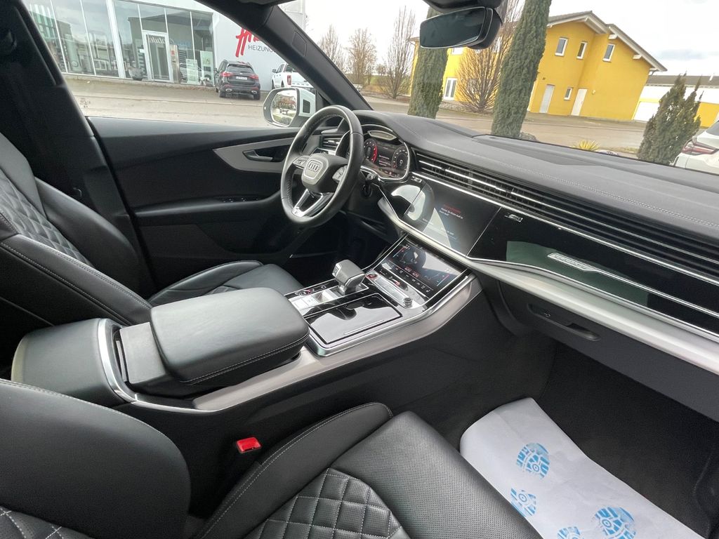 Audi SQ8 2023