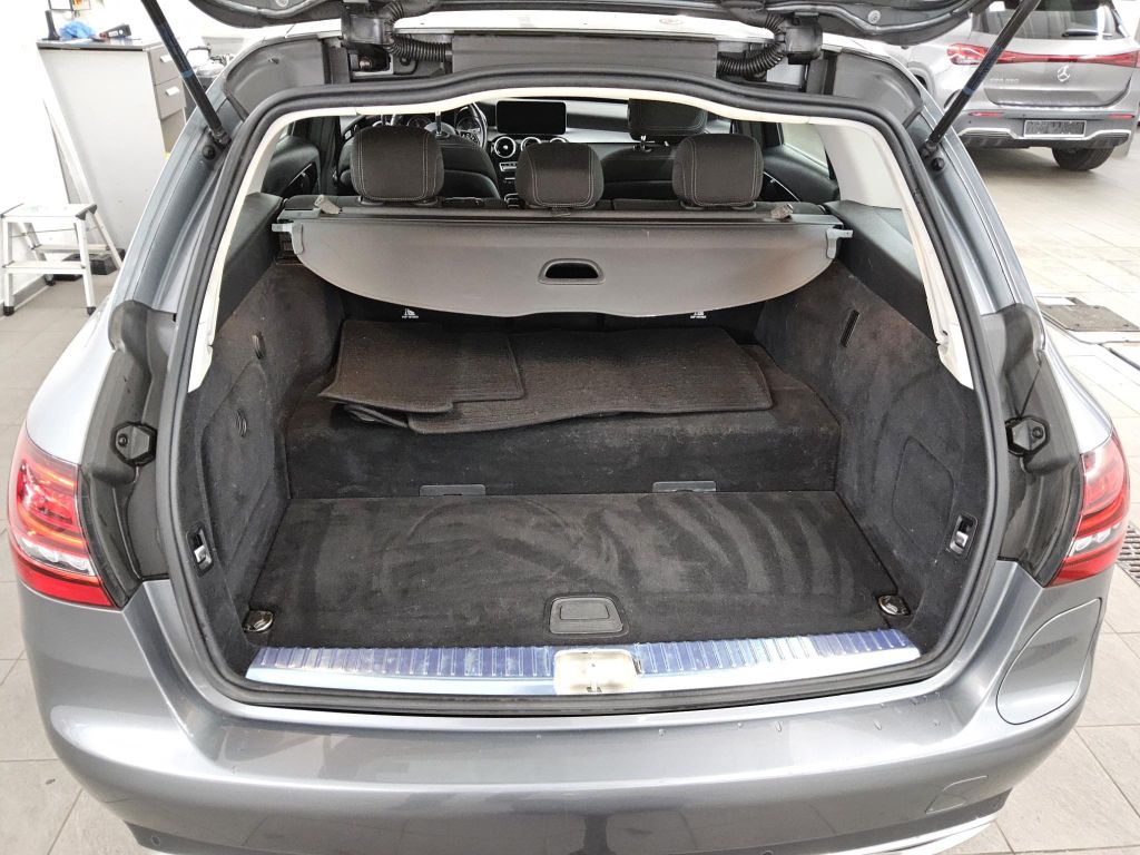 Mercedes-Benz C 300 2020