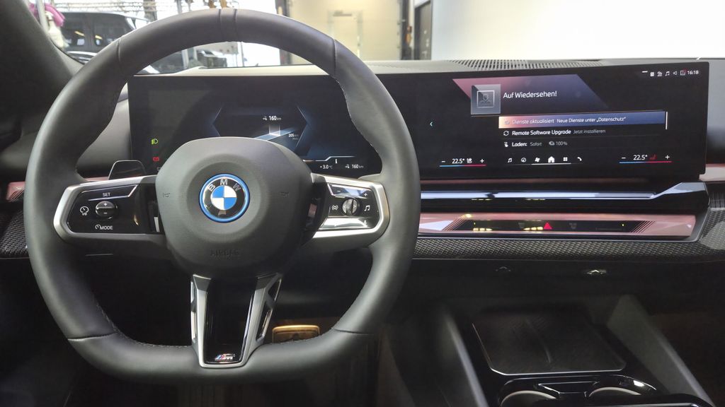 BMW i5 2025