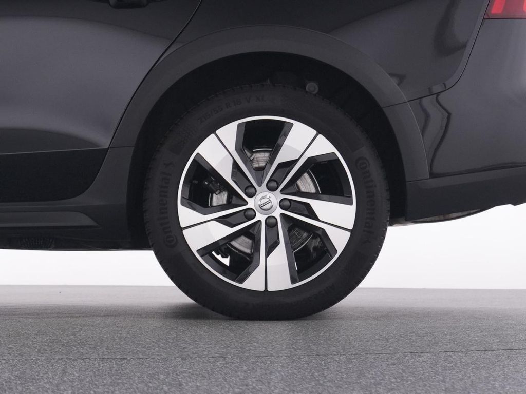 Volvo V60 Cross Country 2023