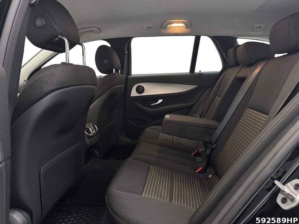 Mercedes-Benz E 300 2022