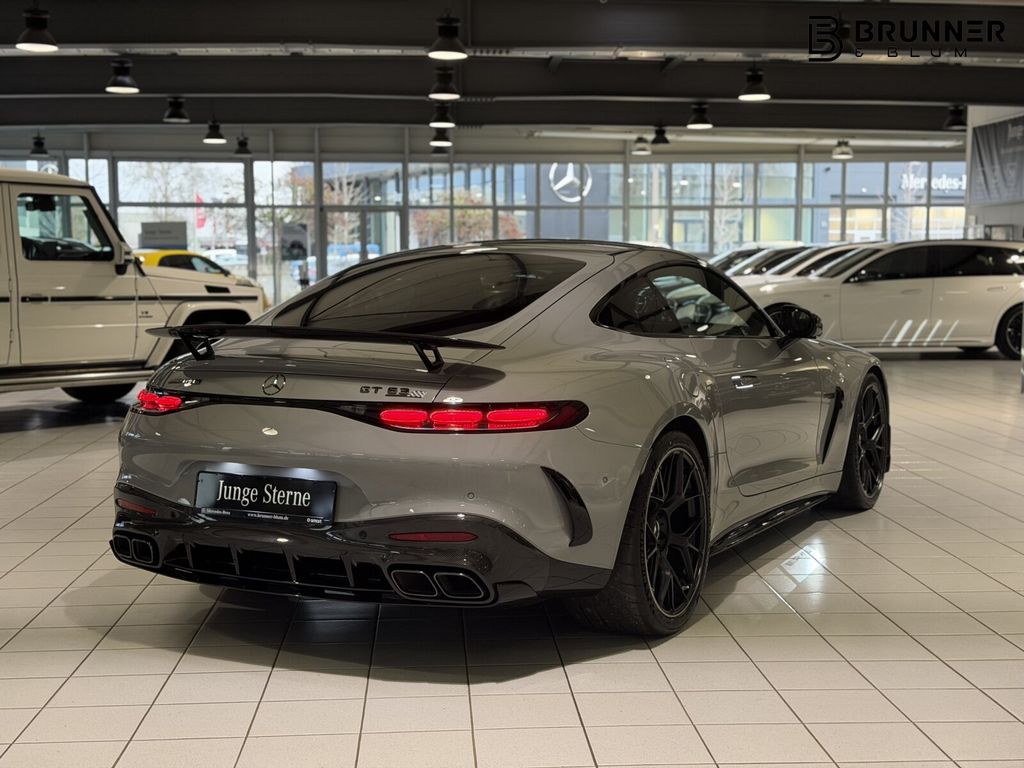 Mercedes-Benz AMG GT 2025