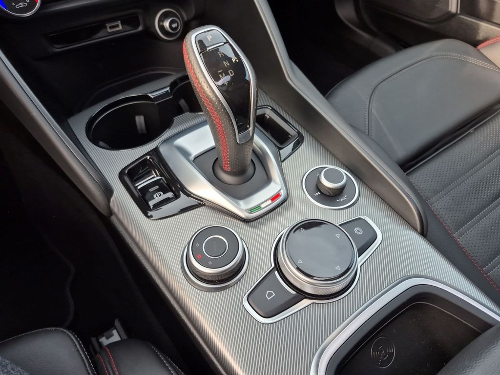 Alfa Romeo Giulia 2023