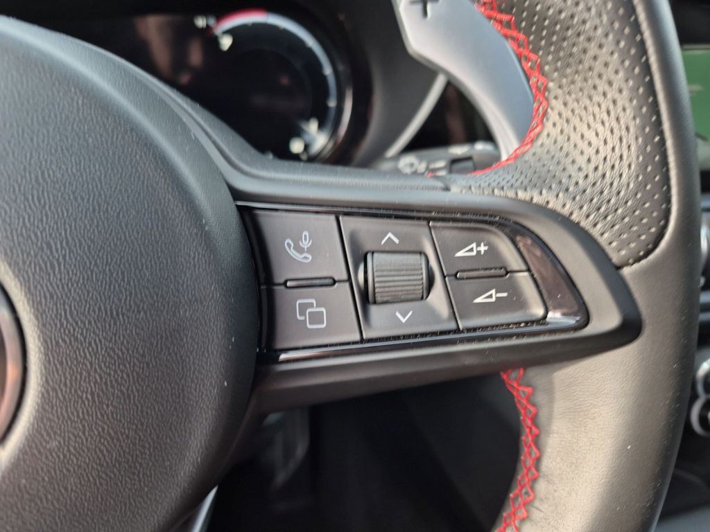 Alfa Romeo Giulia 2023