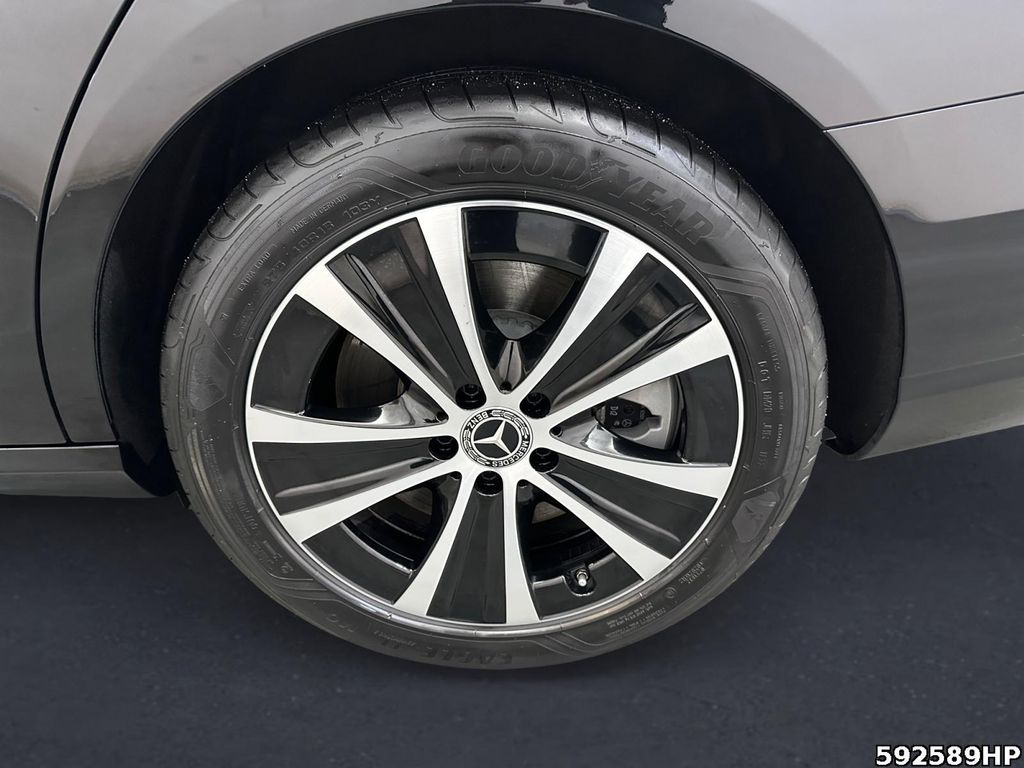 Mercedes-Benz E 300 2022