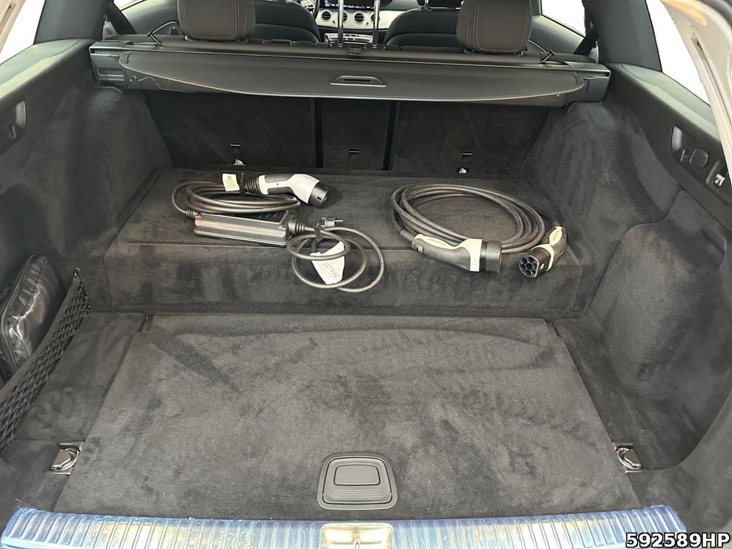 Mercedes-Benz E 300 2022