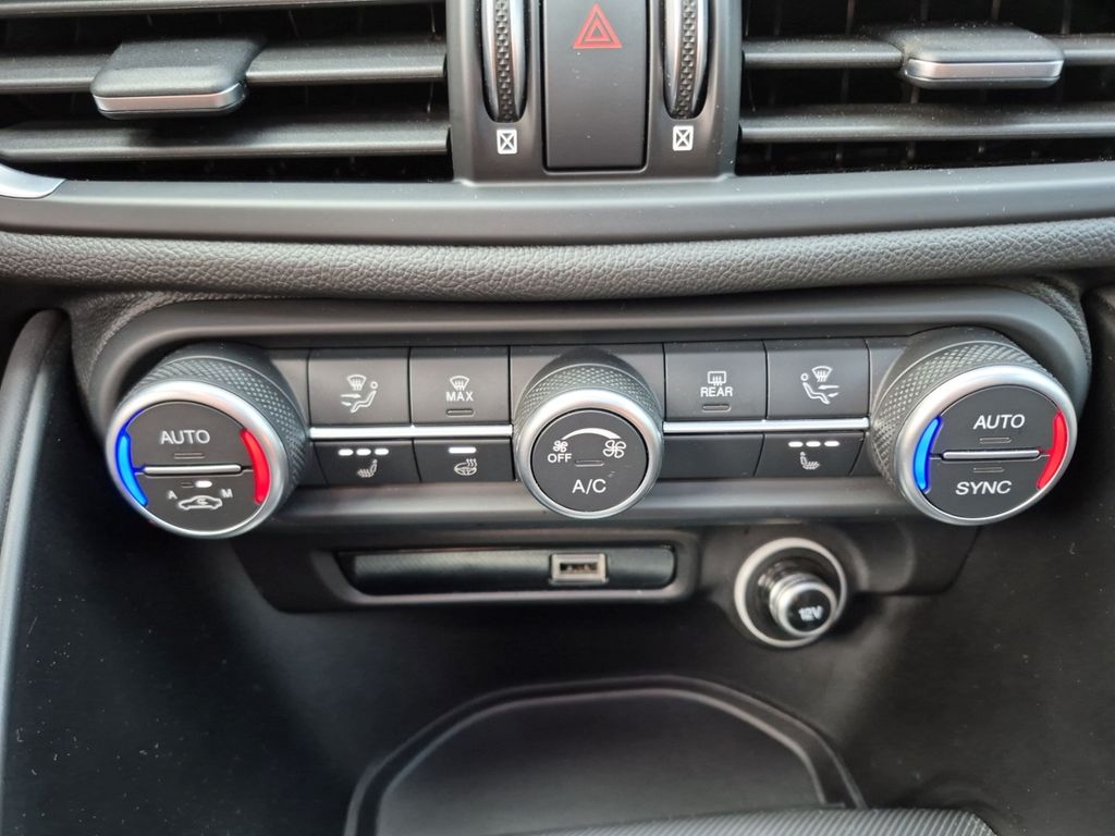 Alfa Romeo Giulia 2023