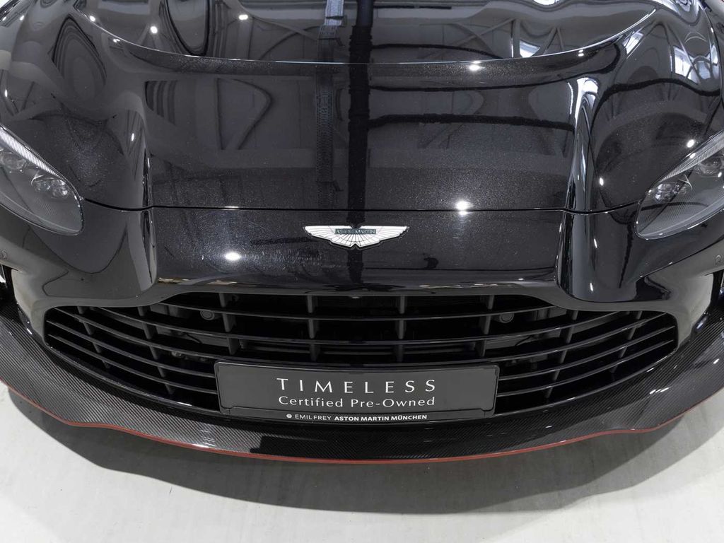 Aston Martin V12 Vantage 2023
