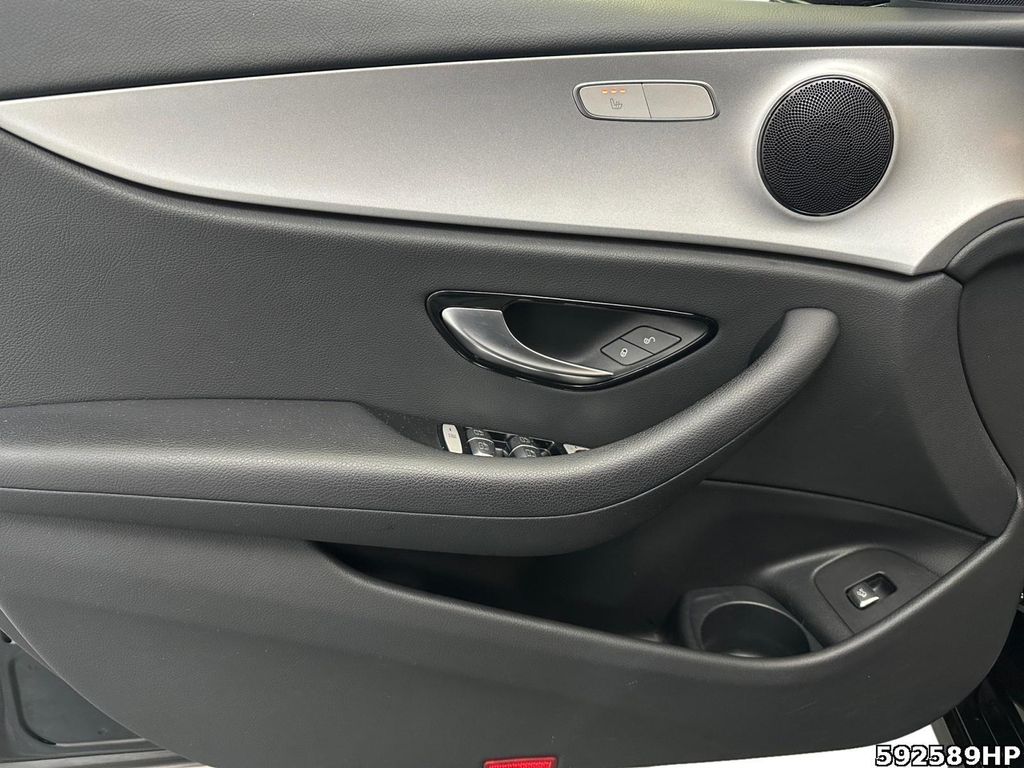 Mercedes-Benz E 300 2022