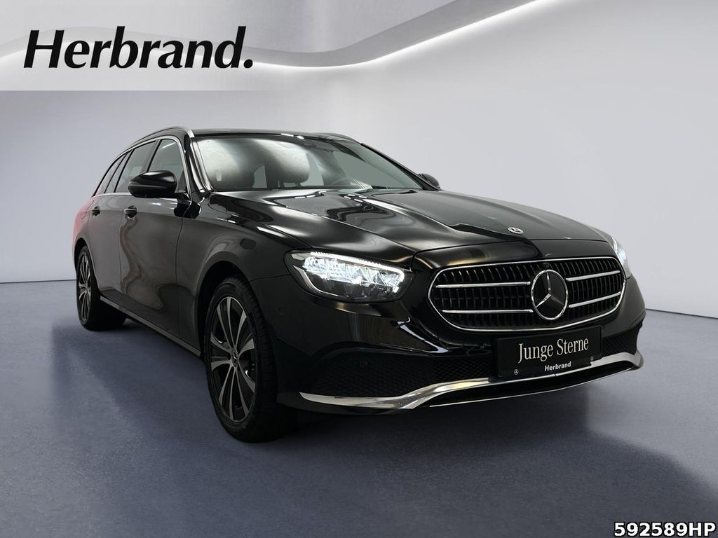 Mercedes-Benz E 300 2022