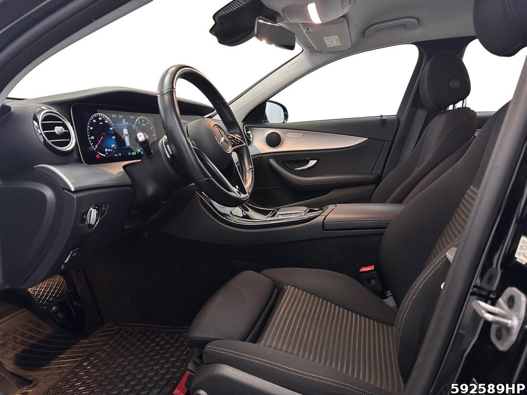 Mercedes-Benz E 300 2022
