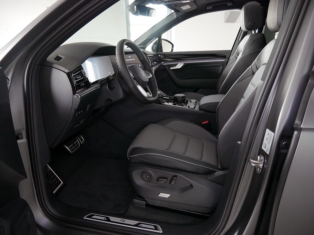 Volkswagen Touareg 2025