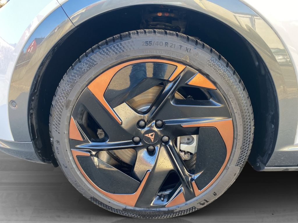 Cupra Tavascan 2024