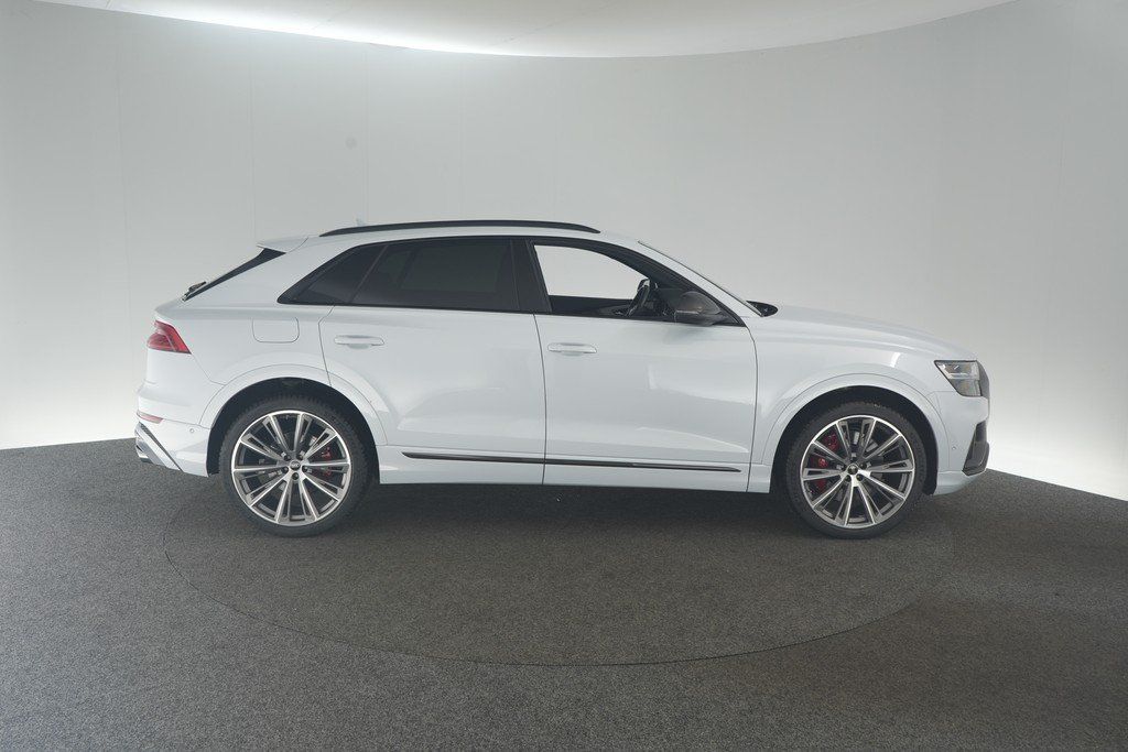 Audi SQ8 2021