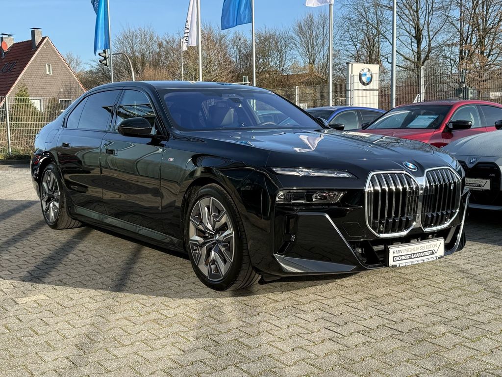 BMW i7 2024