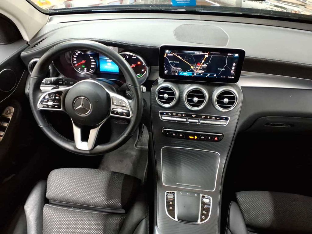 Mercedes-Benz GLC 300 2021