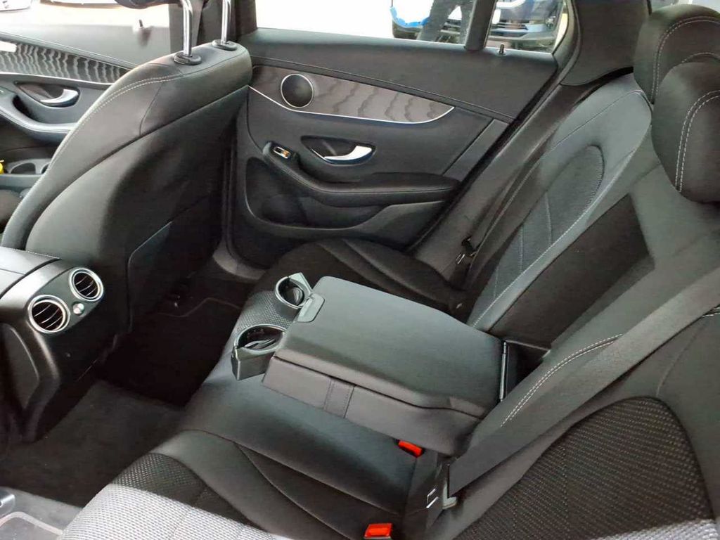 Mercedes-Benz GLC 300 2021