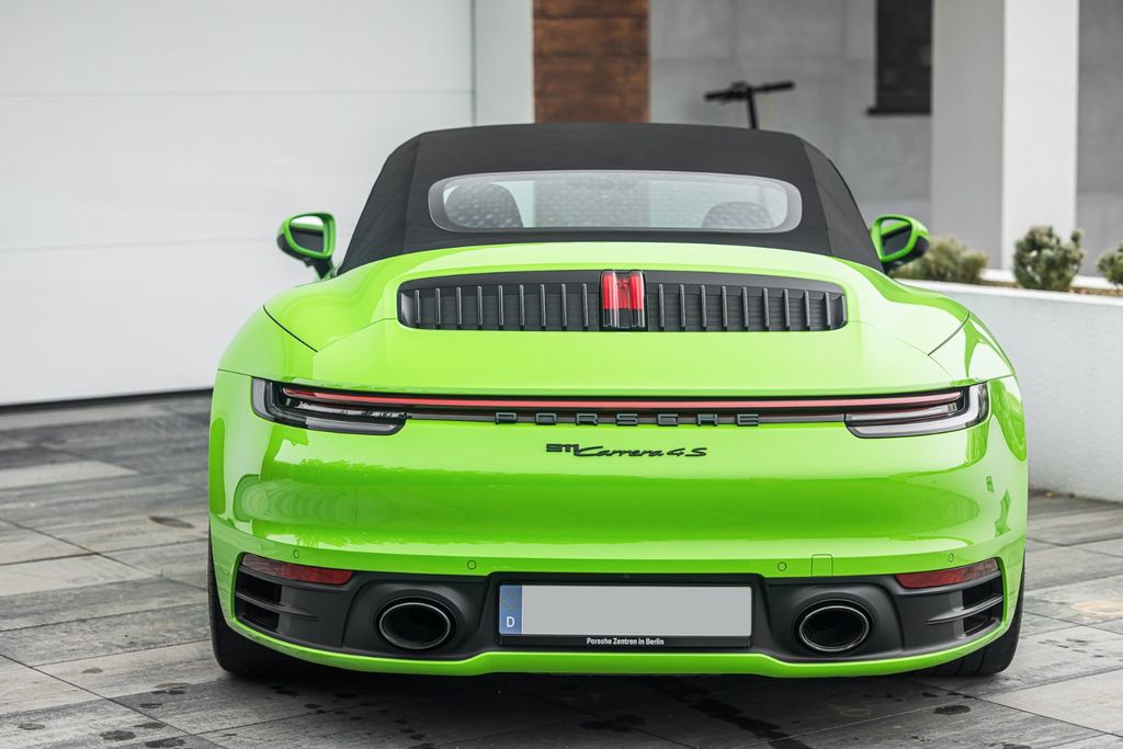 Porsche 992 2019