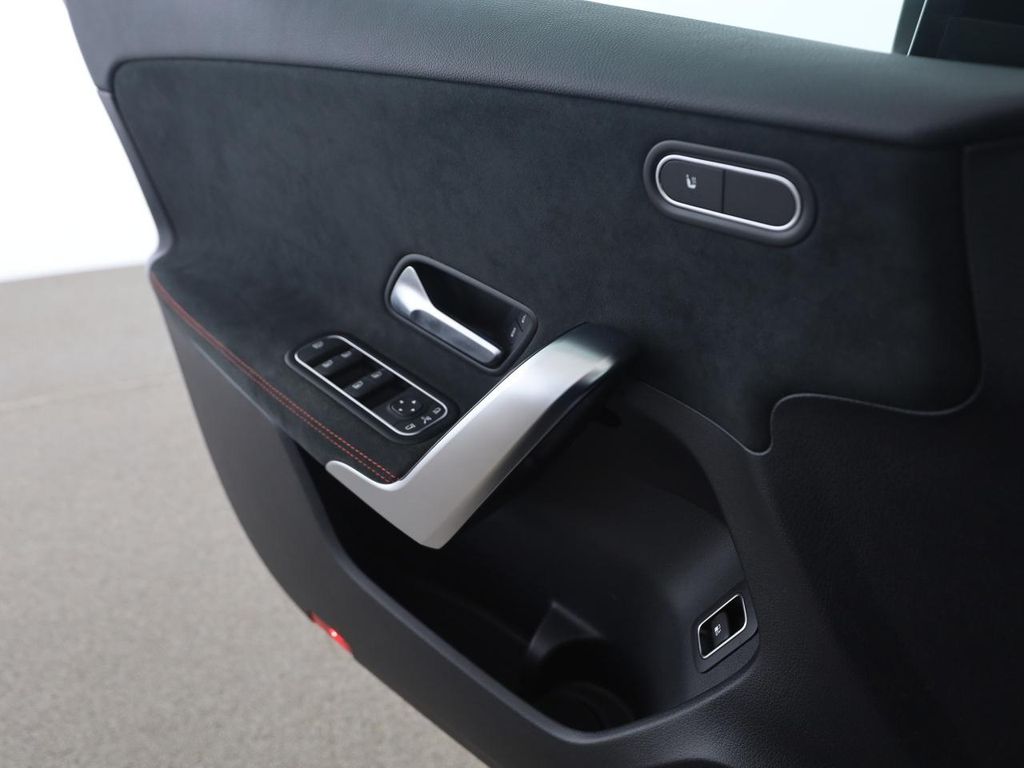 Mercedes-Benz A 250 2023