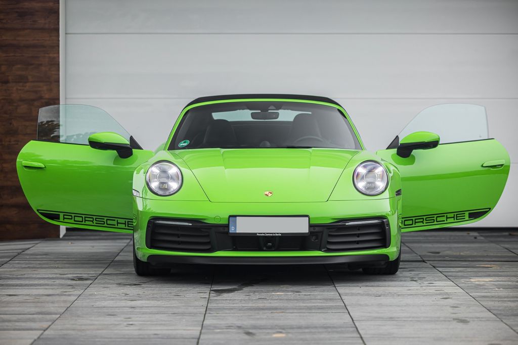 Porsche 992 2019