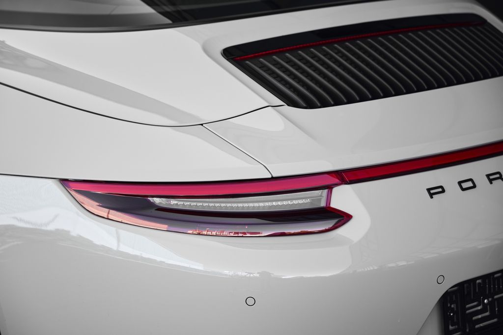 Porsche 911 2019