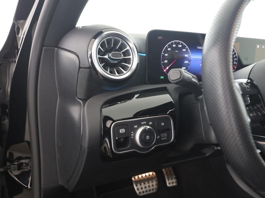 Mercedes-Benz A 250 2023