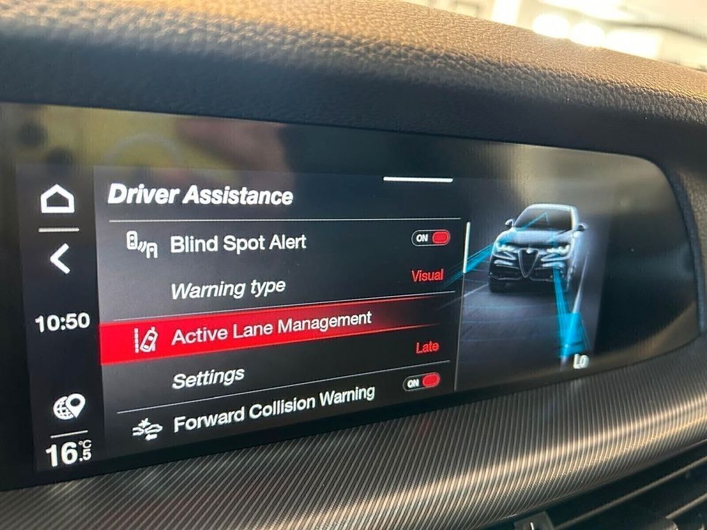 Alfa Romeo Stelvio 2024