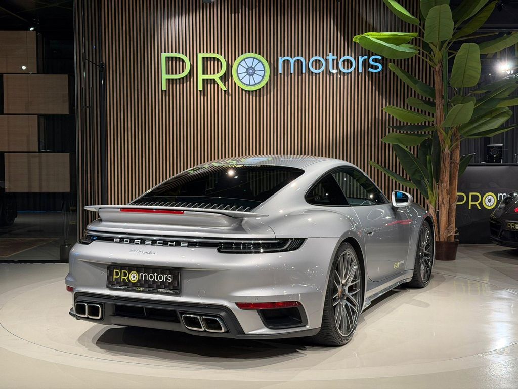 Porsche 992 2023