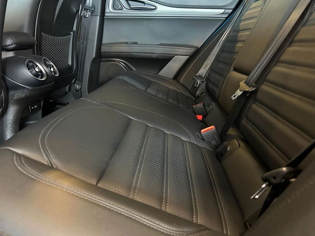 Alfa Romeo Stelvio 2024