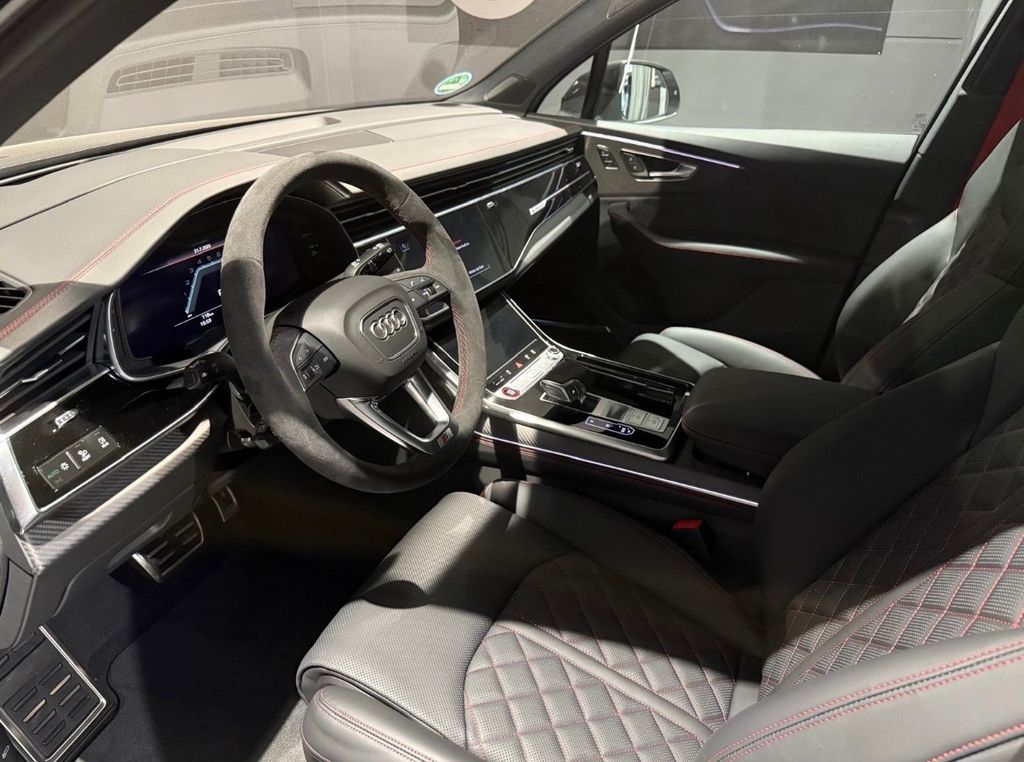 Audi SQ7 2025