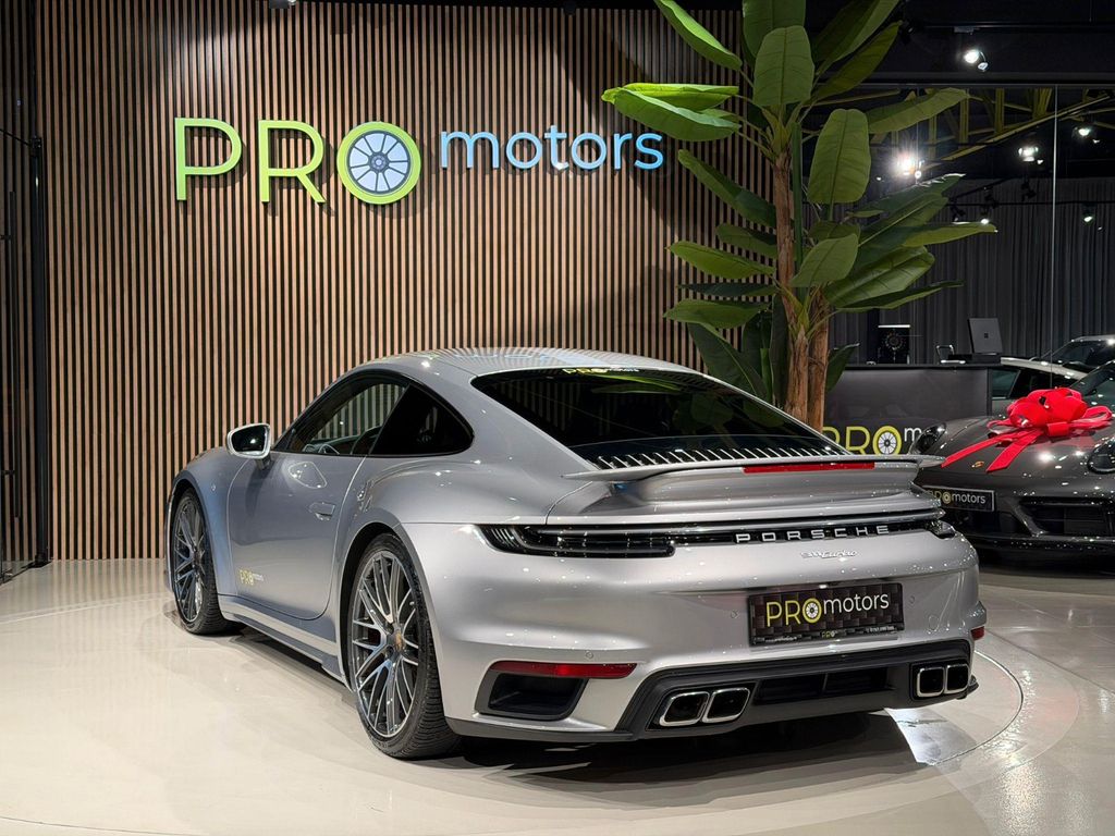 Porsche 992 2023