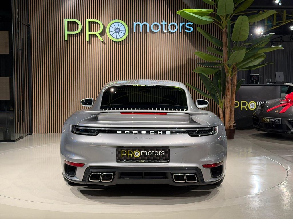 Porsche 992 2023