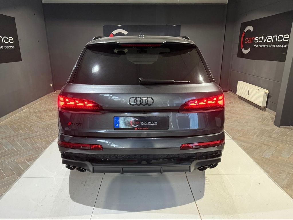 Audi SQ7 2025