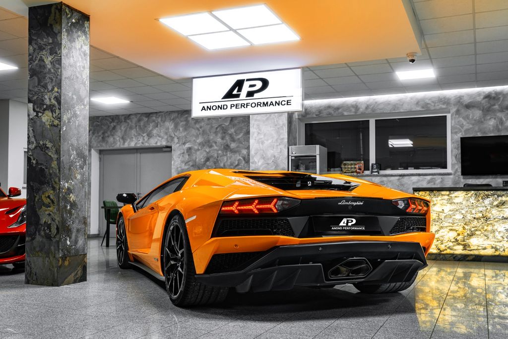 Lamborghini Aventador 2017