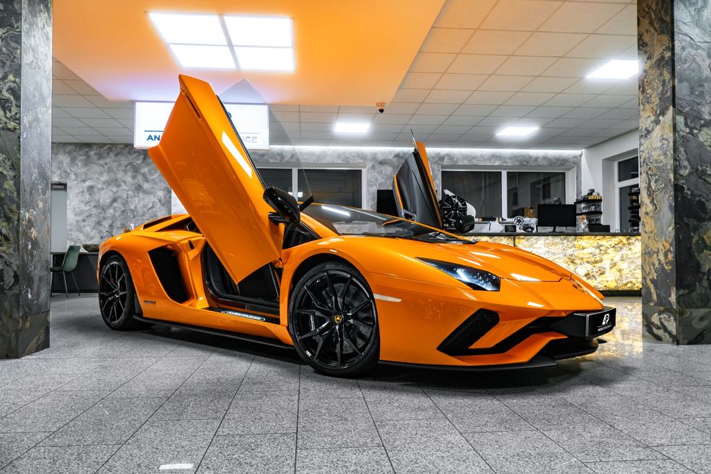 Lamborghini Aventador 2017