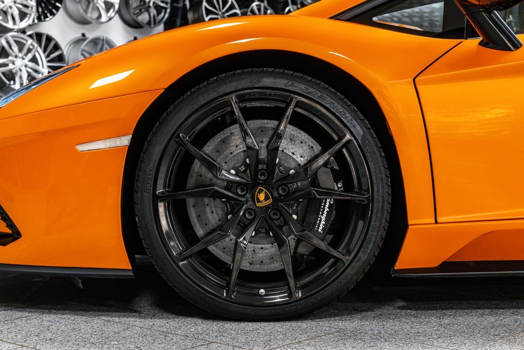 Lamborghini Aventador 2017