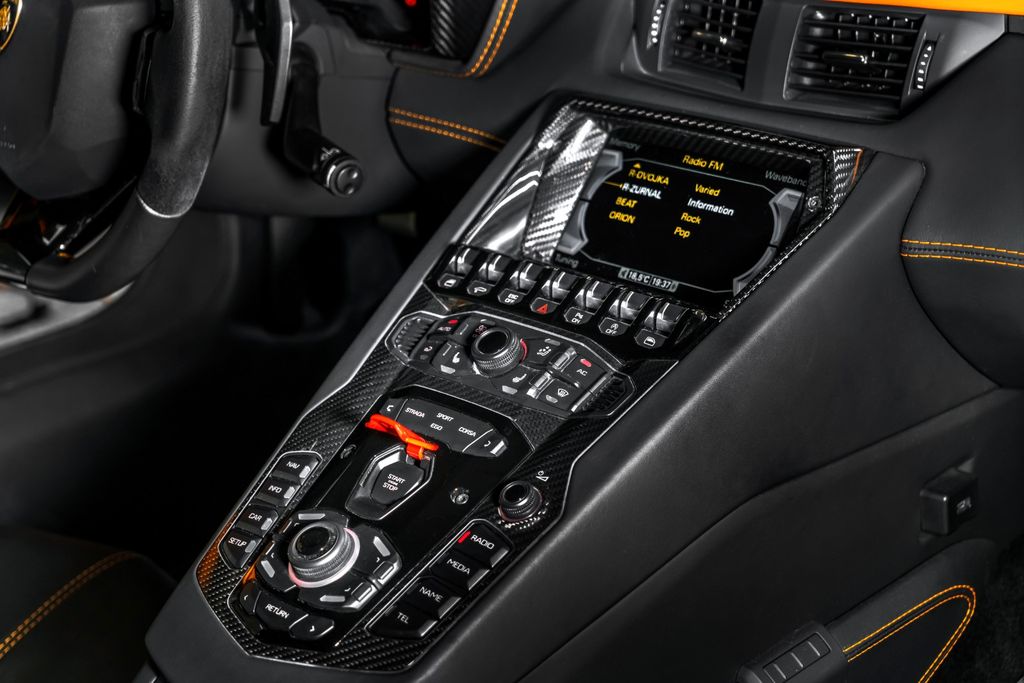 Lamborghini Aventador 2017