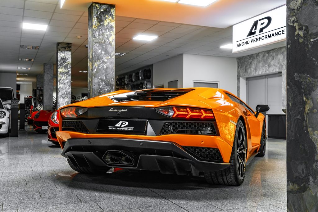 Lamborghini Aventador 2017