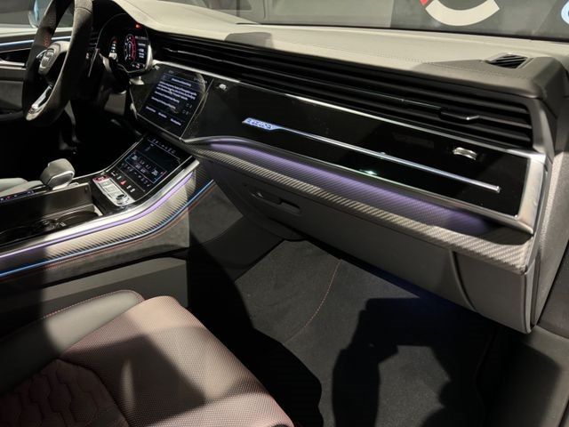 Audi RSQ8 2025