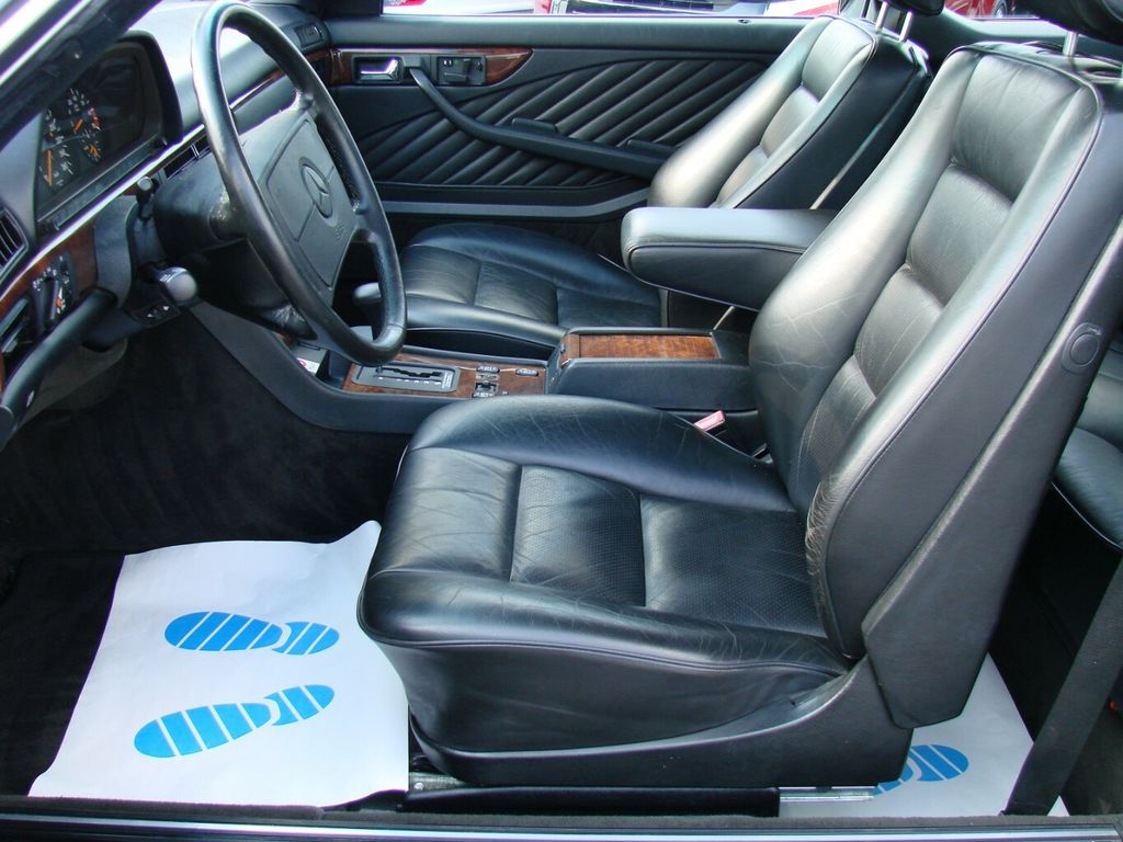 Mercedes-Benz 560 1990